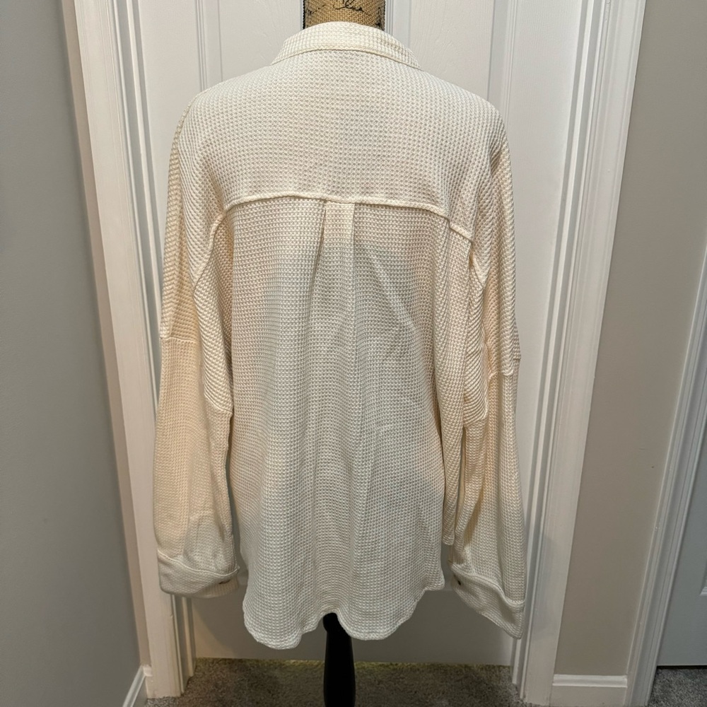 Waffle Knit Textured Shacket - Picture 7 of 12